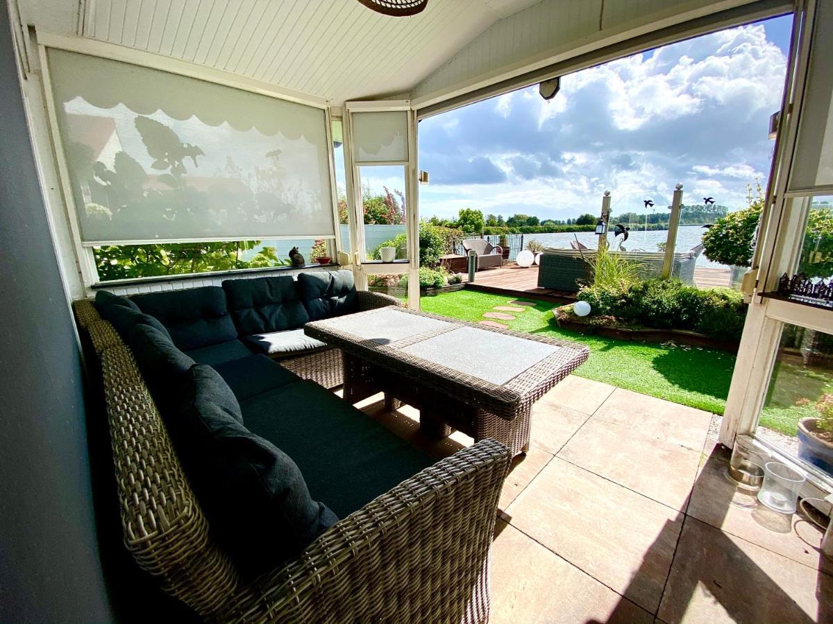 Ferienhaus Mit Wundervollem Seeblick Ferienpark Vislust Ijsselmeer Верверсхоф Экстерьер фото